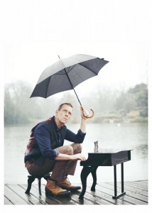 hugh-laurie-with-schoenhut.jpg-2-214x300 (1)